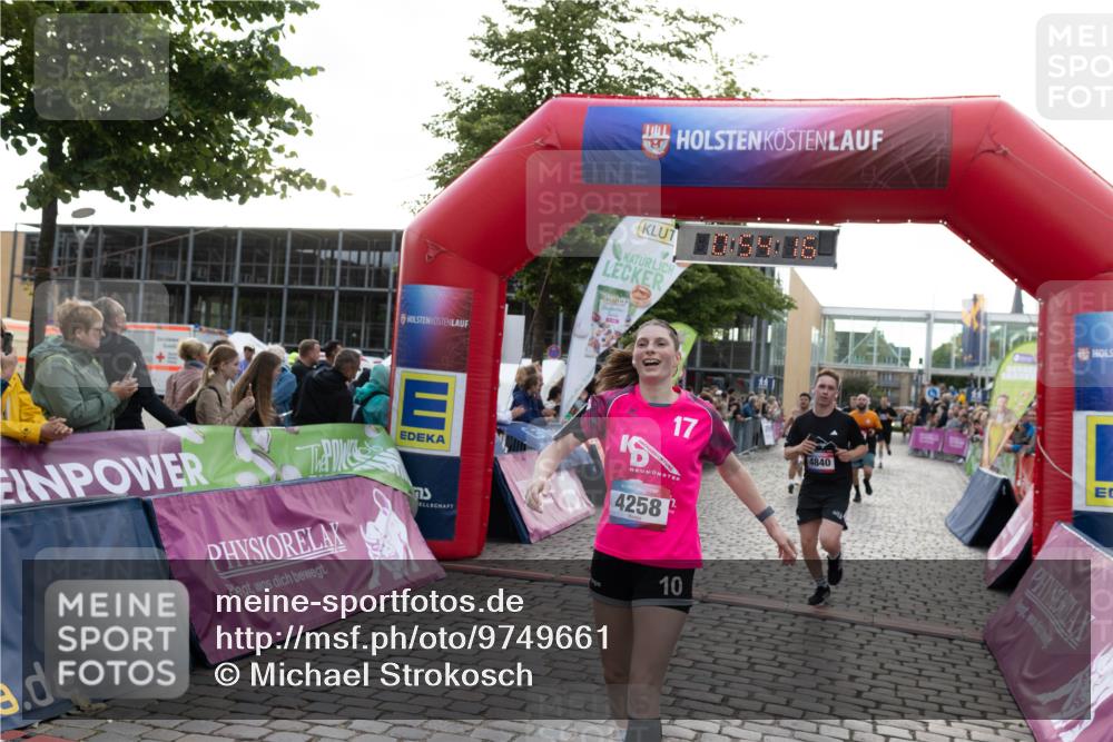 12.06.2026 - Holstenköstenlauf Michael Strokosch http://msf.ph/oto/9749661 12.06.2026 19:54:33 Laufen 9, 75, 4258, 10, 17, 4840 meine-sportfotos.de