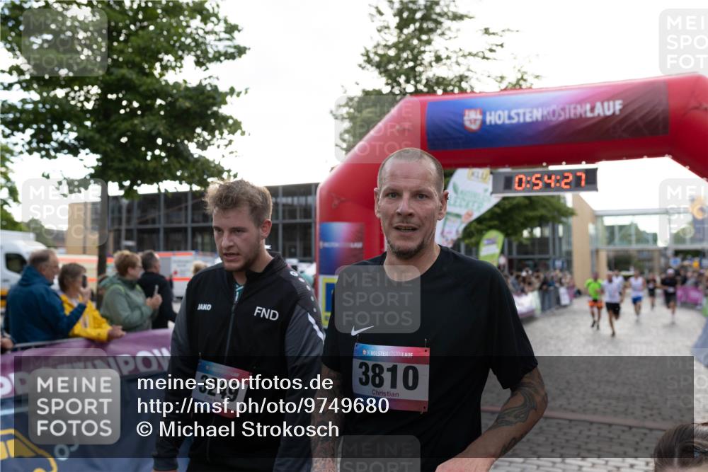 12.06.2026 - Holstenköstenlauf Michael Strokosch http://msf.ph/oto/9749680 12.06.2026 19:54:43 Laufen 36, 3810, 3249, 0, 54, 27 meine-sportfotos.de