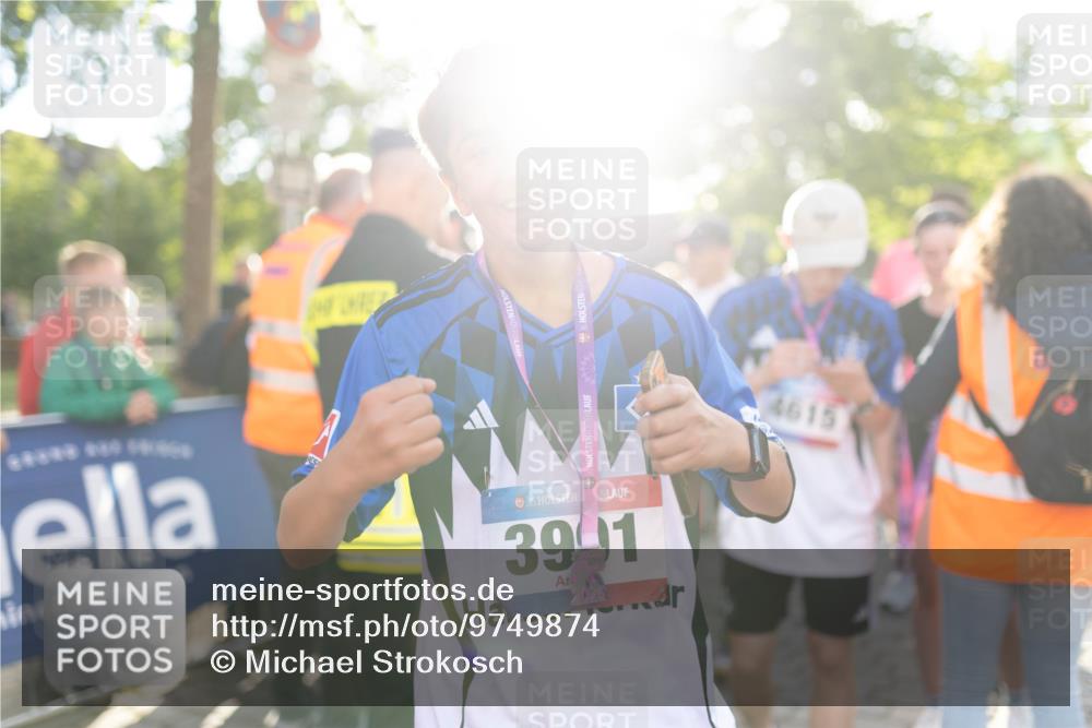 12.06.2026 - Holstenköstenlauf Michael Strokosch http://msf.ph/oto/9749874 12.06.2026 19:58:18 Laufen 36, 36, 3991, 4615 meine-sportfotos.de
