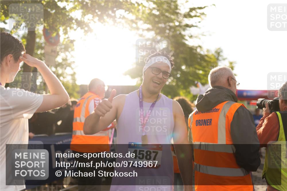 12.06.2026 - Holstenköstenlauf Michael Strokosch http://msf.ph/oto/9749967 12.06.2026 20:00:10 Laufen 36, 4587 meine-sportfotos.de