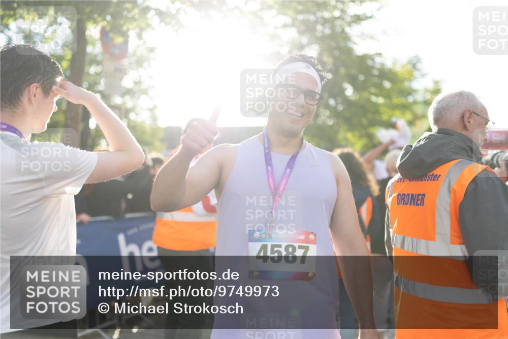 12.06.2026 - Holstenköstenlauf Michael Strokosch http://msf.ph/oto/9749973 12.06.2026 20:00:10 Laufen 4587 meine-sportfotos.de
