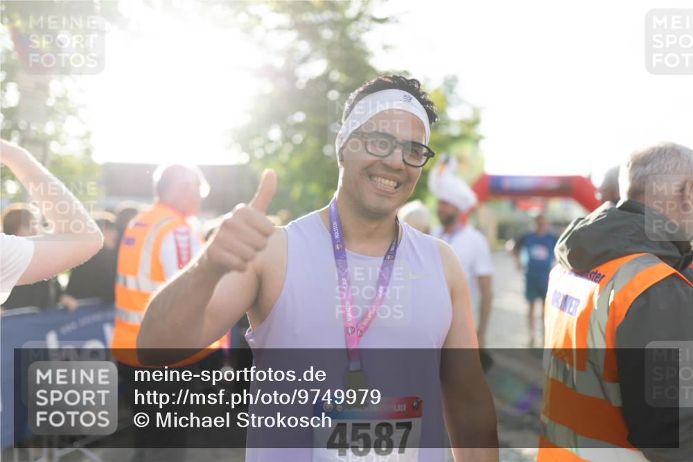 12.06.2026 - Holstenköstenlauf Michael Strokosch http://msf.ph/oto/9749979 12.06.2026 20:00:12 Laufen 4587 meine-sportfotos.de