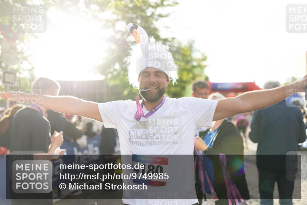 12.06.2026 - Holstenköstenlauf Michael Strokosch http://msf.ph/oto/9749985 12.06.2026 20:00:22 Laufen 36, 36, 4180 meine-sportfotos.de