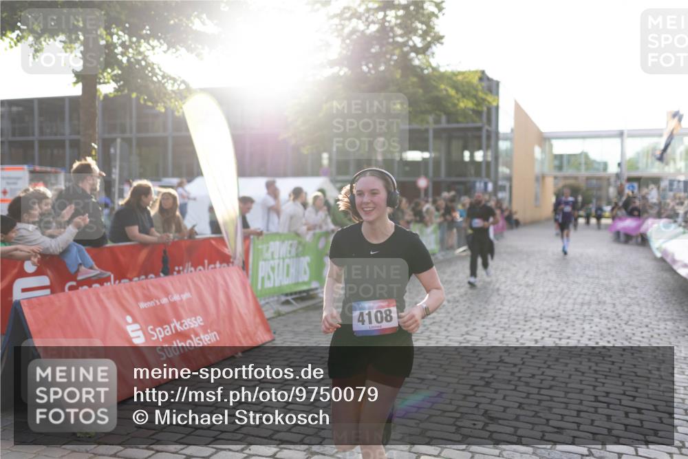 12.06.2026 - Holstenköstenlauf Michael Strokosch http://msf.ph/oto/9750079 12.06.2026 20:04:21 Laufen 4108 meine-sportfotos.de