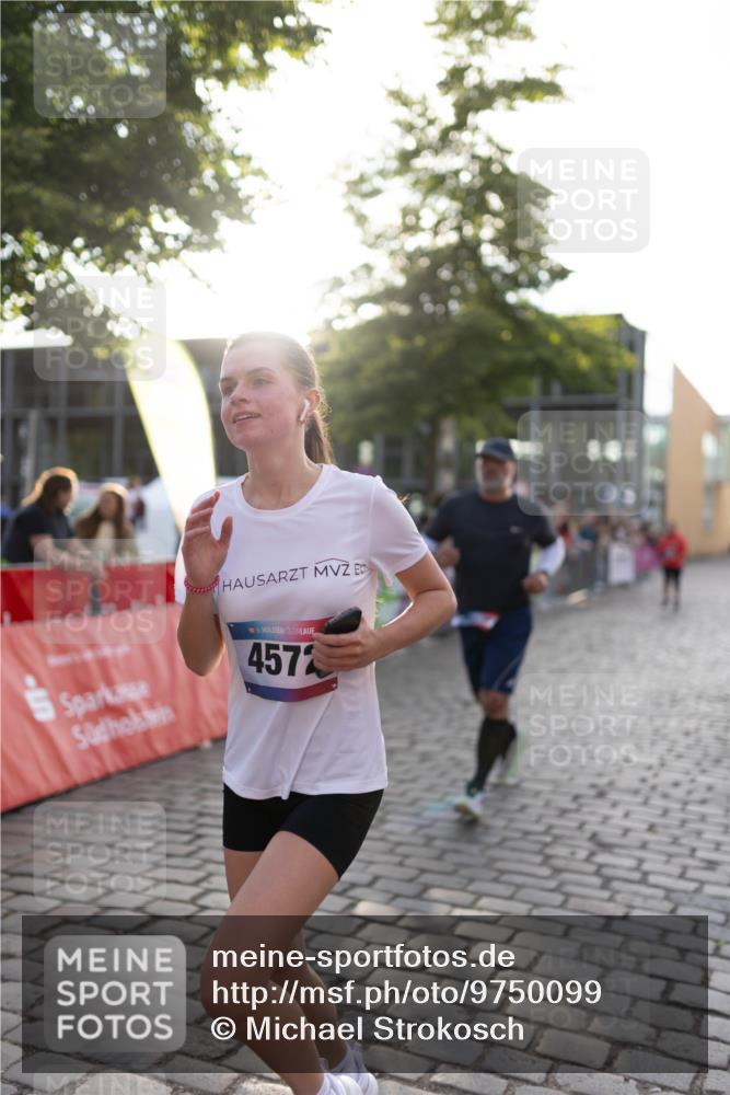 12.06.2026 - Holstenköstenlauf Michael Strokosch http://msf.ph/oto/9750099 12.06.2026 20:04:35 Laufen 36, 4572 meine-sportfotos.de