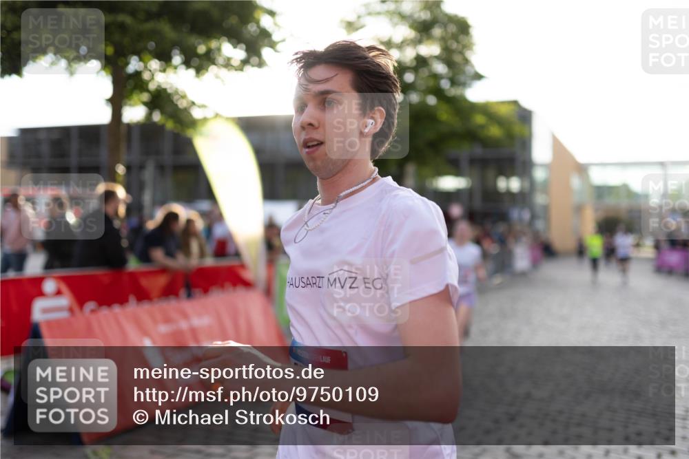 12.06.2026 - Holstenköstenlauf Michael Strokosch http://msf.ph/oto/9750109 12.06.2026 20:04:48 Laufen  meine-sportfotos.de