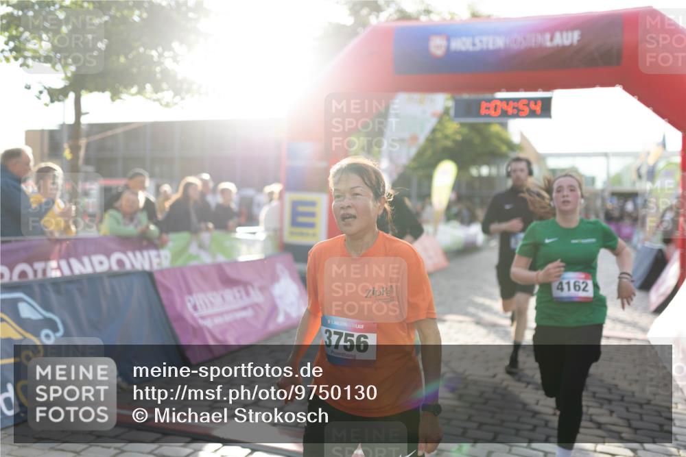 12.06.2026 - Holstenköstenlauf Michael Strokosch http://msf.ph/oto/9750130 12.06.2026 20:05:11 Laufen 04, 54, 4162, 3756 meine-sportfotos.de
