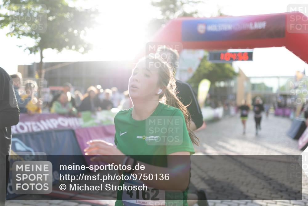 12.06.2026 - Holstenköstenlauf Michael Strokosch http://msf.ph/oto/9750136 12.06.2026 20:05:12 Laufen 4162, 10, 388 meine-sportfotos.de