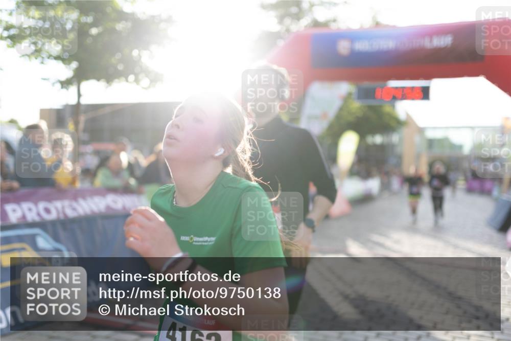 12.06.2026 - Holstenköstenlauf Michael Strokosch http://msf.ph/oto/9750138 12.06.2026 20:05:12 Laufen 41 meine-sportfotos.de
