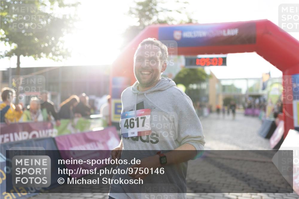 12.06.2026 - Holstenköstenlauf Michael Strokosch http://msf.ph/oto/9750146 12.06.2026 20:05:19 Laufen 36, 4617, 196, 10303 meine-sportfotos.de