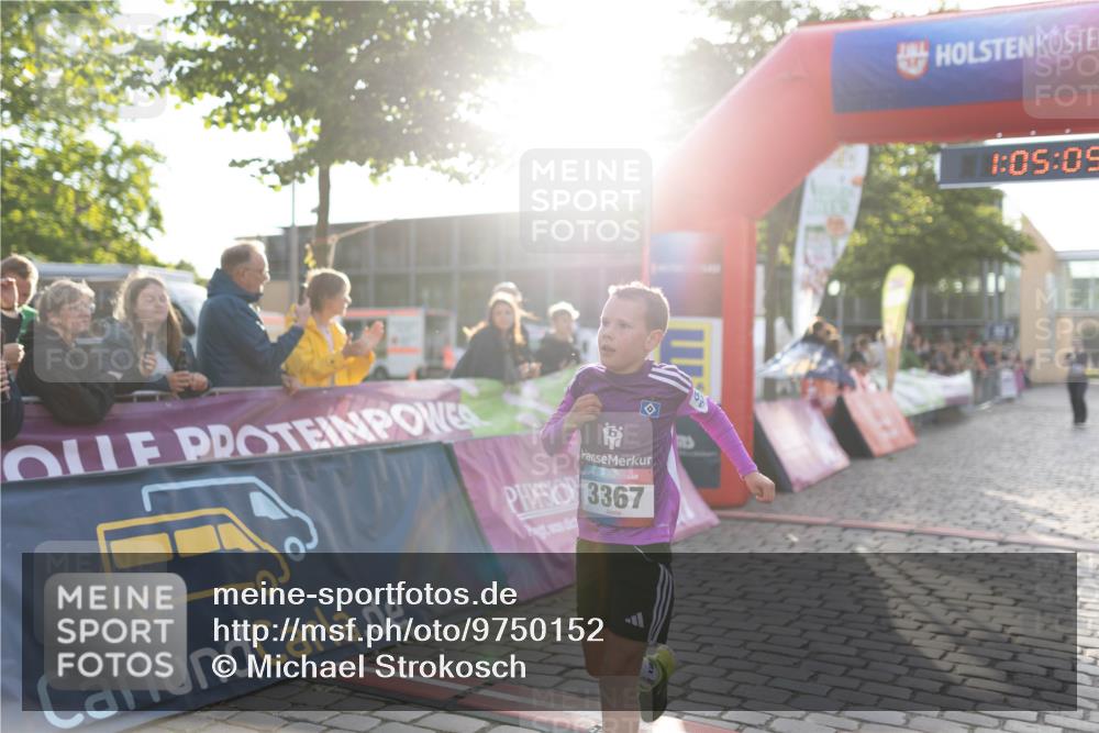 12.06.2026 - Holstenköstenlauf Michael Strokosch http://msf.ph/oto/9750152 12.06.2026 20:05:26 Laufen 3367, 1, 05, 09 meine-sportfotos.de