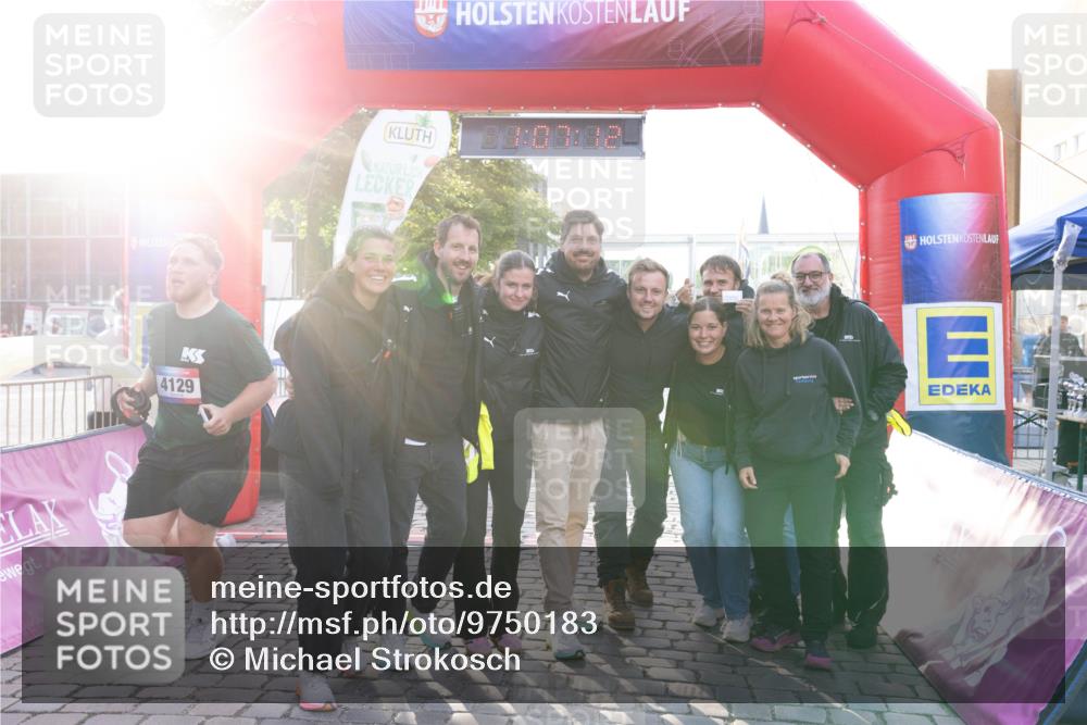 12.06.2026 - Holstenköstenlauf Michael Strokosch http://msf.ph/oto/9750183 12.06.2026 20:07:29 Laufen 4129, 89, 00, 92 meine-sportfotos.de