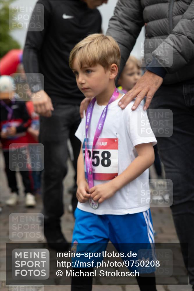 12.06.2026 - Holstenköstenlauf Michael Strokosch http://msf.ph/oto/9750208 12.06.2026 15:02:58 Laufen 758 meine-sportfotos.de