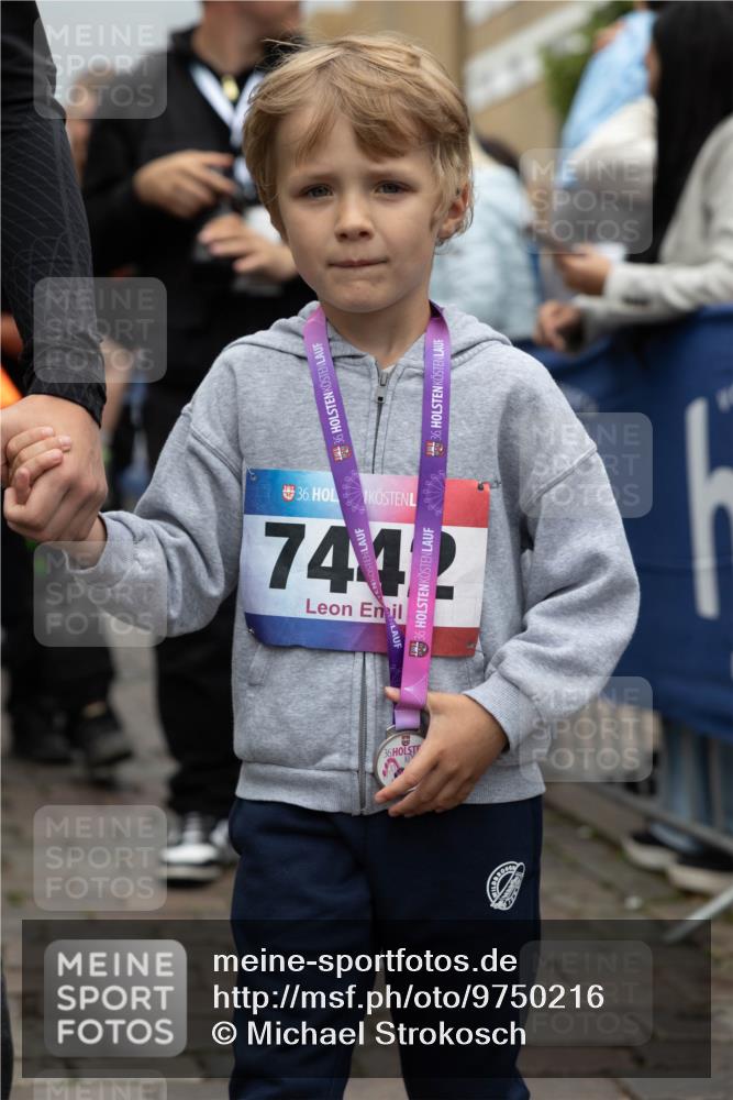 12.06.2026 - Holstenköstenlauf Michael Strokosch http://msf.ph/oto/9750216 12.06.2026 15:03:01 Laufen 5, 36, 36, 36, 7432, 36 meine-sportfotos.de