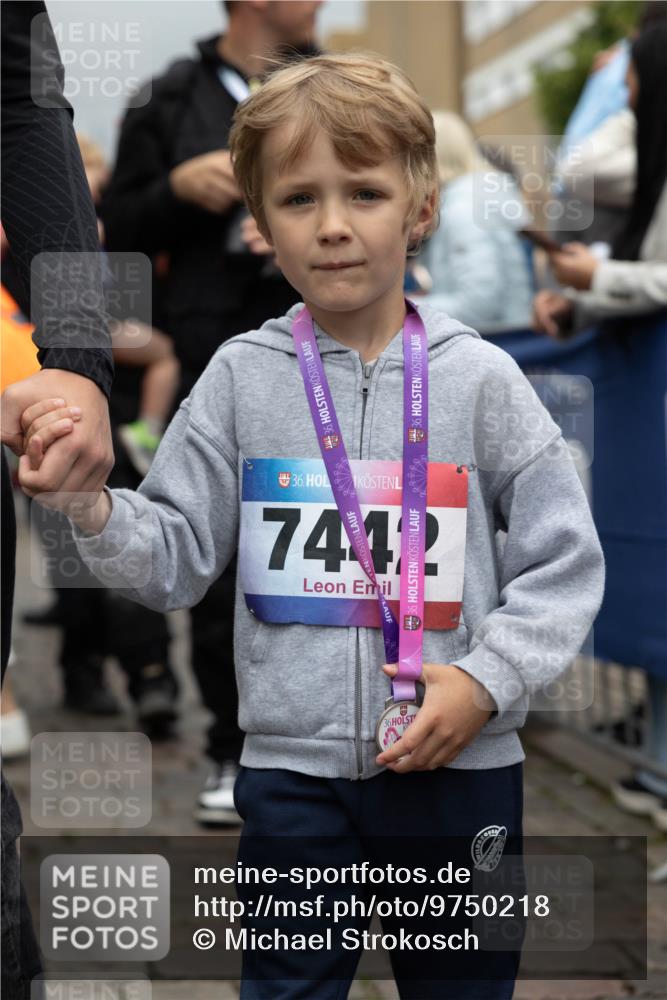 12.06.2026 - Holstenköstenlauf Michael Strokosch http://msf.ph/oto/9750218 12.06.2026 15:03:01 Laufen 36, 36, 36, 36, 7442, 36 meine-sportfotos.de
