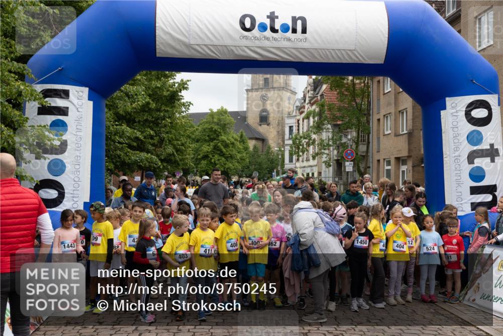 12.06.2026 - Holstenköstenlauf Michael Strokosch http://msf.ph/oto/9750245 12.06.2026 15:20:41 Laufen 1443, 6, 1450, 404, 12, 404524 meine-sportfotos.de