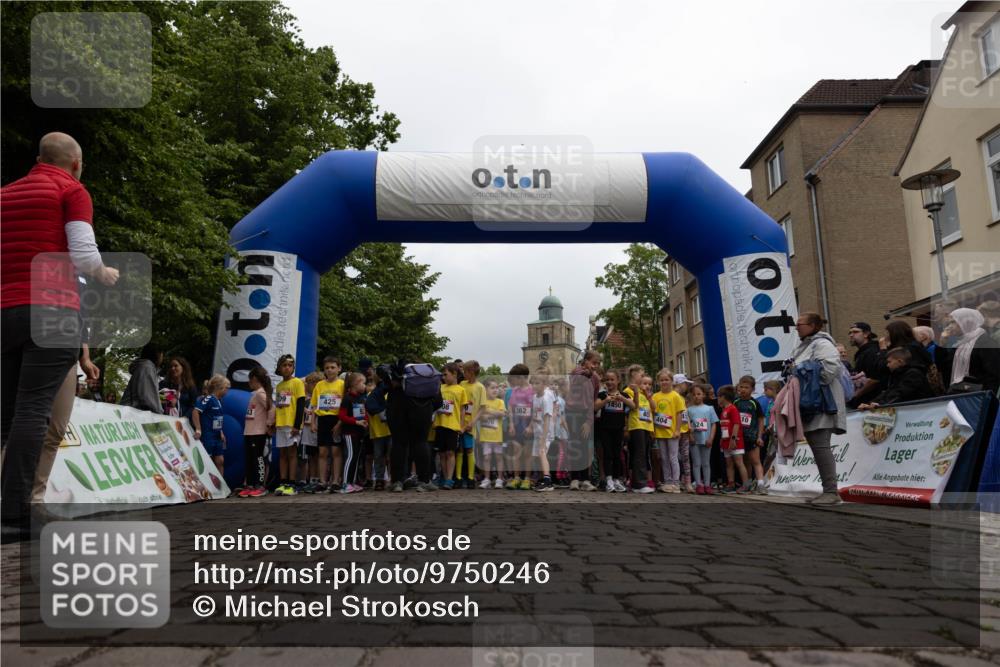 12.06.2026 - Holstenköstenlauf Michael Strokosch http://msf.ph/oto/9750246 12.06.2026 15:21:01 Laufen 425, 1460, 08, 10, 404, 524 meine-sportfotos.de