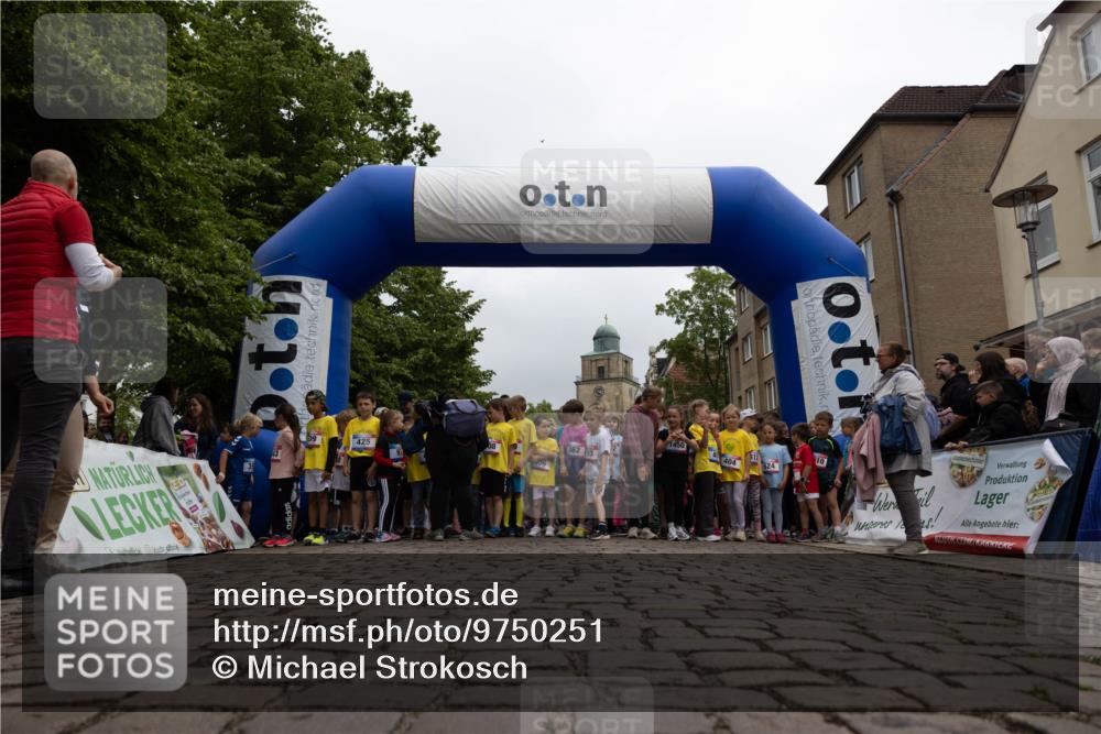 12.06.2026 - Holstenköstenlauf Michael Strokosch http://msf.ph/oto/9750251 12.06.2026 15:21:02 Laufen 09, 1450, 362, 425, 404, 12, 524, 10 meine-sportfotos.de