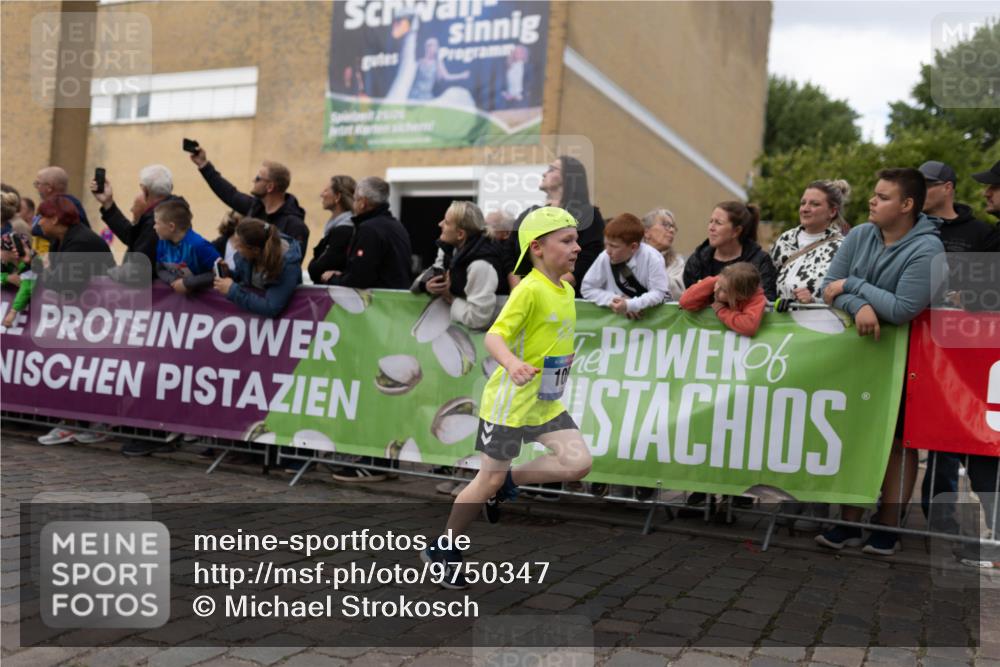 12.06.2026 - Holstenköstenlauf Michael Strokosch http://msf.ph/oto/9750347 12.06.2026 16:07:05 Laufen 25, 26, 10 meine-sportfotos.de