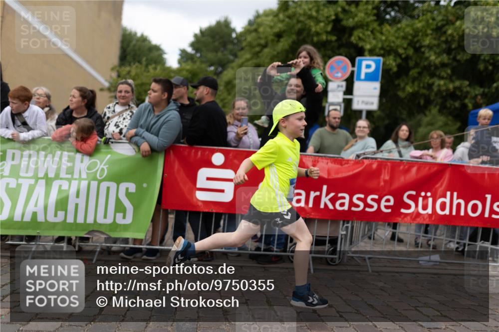 12.06.2026 - Holstenköstenlauf Michael Strokosch http://msf.ph/oto/9750355 12.06.2026 16:07:06 Laufen 2 meine-sportfotos.de