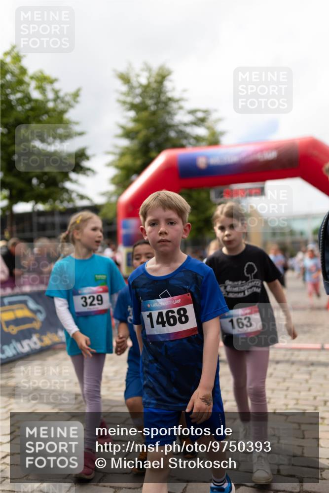 12.06.2026 - Holstenköstenlauf Michael Strokosch http://msf.ph/oto/9750393 12.06.2026 16:09:04 Laufen 329, 36, 1468, 163 meine-sportfotos.de