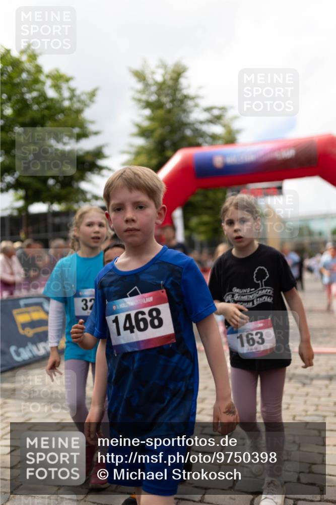 12.06.2026 - Holstenköstenlauf Michael Strokosch http://msf.ph/oto/9750398 12.06.2026 16:09:04 Laufen 32, 1468, 163 meine-sportfotos.de