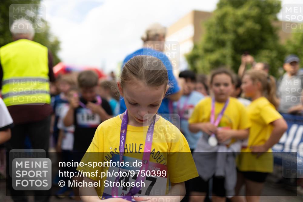 12.06.2026 - Holstenköstenlauf Michael Strokosch http://msf.ph/oto/9750399 12.06.2026 16:09:47 Laufen 36, 36, 427 meine-sportfotos.de