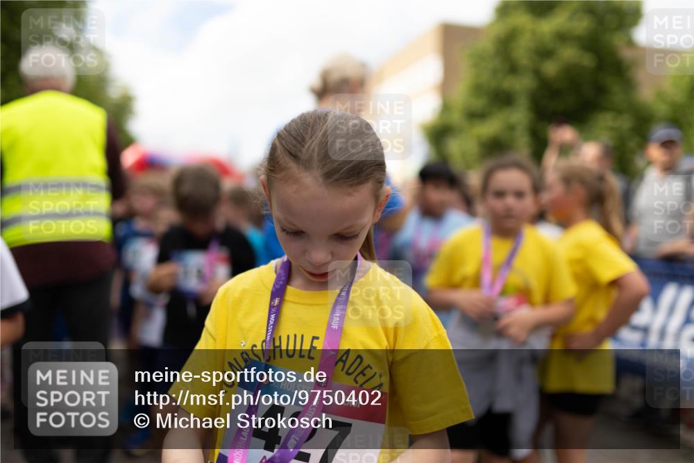 12.06.2026 - Holstenköstenlauf Michael Strokosch http://msf.ph/oto/9750402 12.06.2026 16:09:48 Laufen 36, 36, 36, 427 meine-sportfotos.de