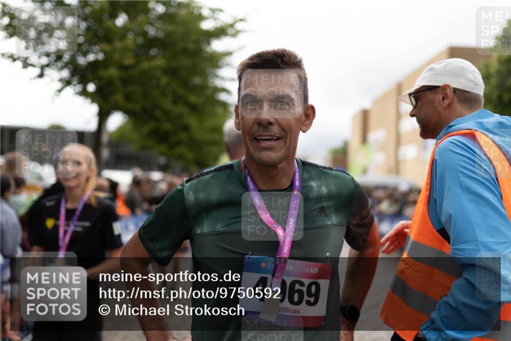 12.06.2026 - Holstenköstenlauf Michael Strokosch http://msf.ph/oto/9750592 12.06.2026 17:53:37 Laufen 36, 1, 4969 meine-sportfotos.de