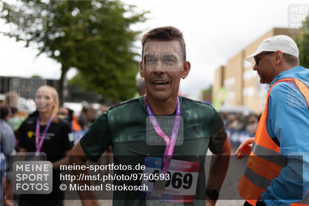 12.06.2026 - Holstenköstenlauf Michael Strokosch http://msf.ph/oto/9750593 12.06.2026 17:53:37 Laufen 36, 36, 36, 4069 meine-sportfotos.de