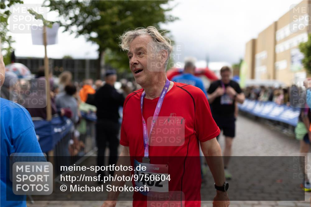 12.06.2026 - Holstenköstenlauf Michael Strokosch http://msf.ph/oto/9750604 12.06.2026 17:54:30 Laufen 4462 meine-sportfotos.de
