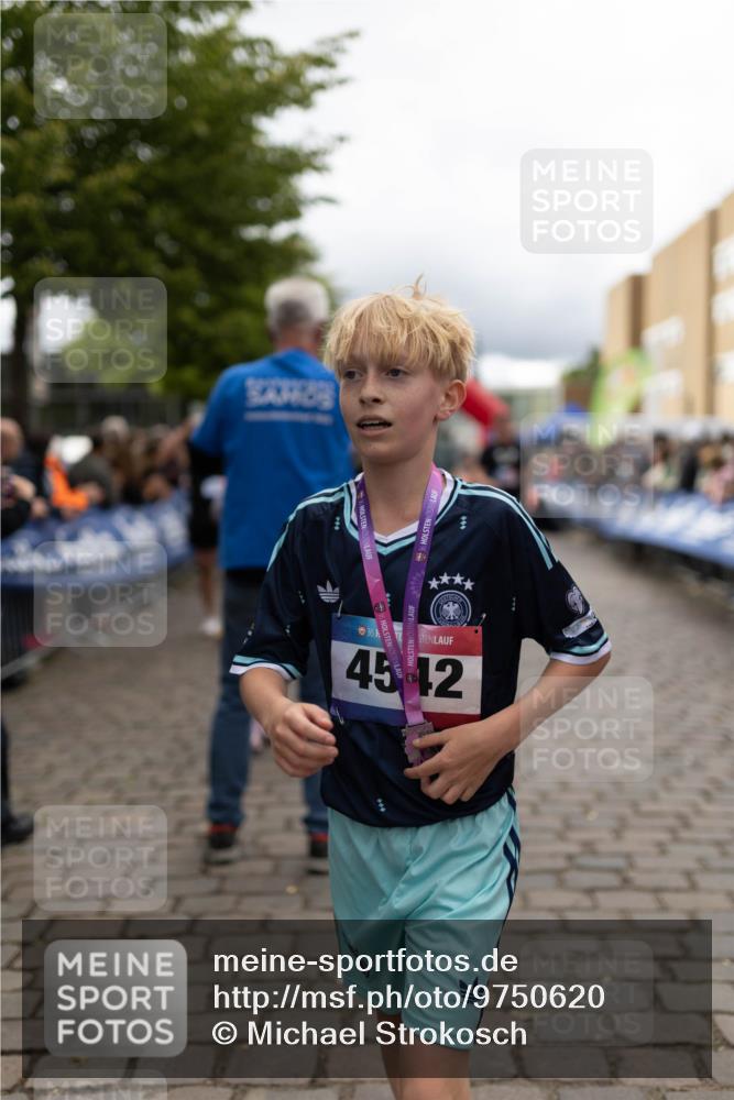 12.06.2026 - Holstenköstenlauf Michael Strokosch http://msf.ph/oto/9750620 12.06.2026 17:54:45 Laufen 36, 45, 42 meine-sportfotos.de