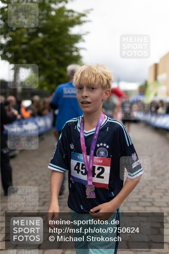 12.06.2026 - Holstenköstenlauf Michael Strokosch http://msf.ph/oto/9750624 12.06.2026 17:54:45 Laufen 36, 36, 36, 36, 4542 meine-sportfotos.de
