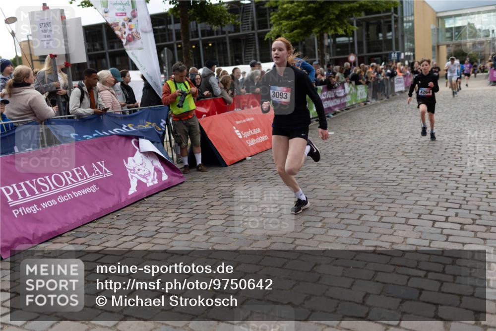 12.06.2026 - Holstenköstenlauf Michael Strokosch http://msf.ph/oto/9750642 12.06.2026 17:55:27 Laufen 19, 00, 10, 3093, 4264 meine-sportfotos.de