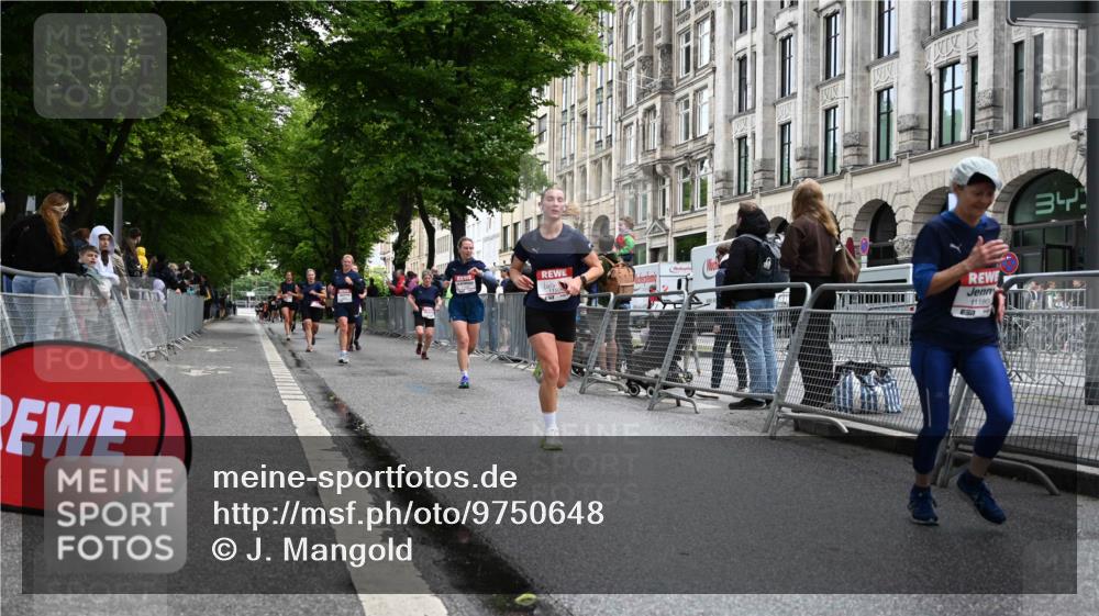 14.06.2026 - REWE Women's Run J. Mangold http://msf.ph/oto/9750648 14.06.2026 10:01:40 Ziel 10177, 10431, 10817, 10860, 11139, 11162, 11180, 11506 meine-sportfotos.de