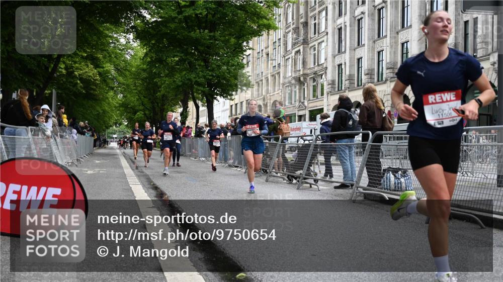 14.06.2026 - REWE Women's Run J. Mangold http://msf.ph/oto/9750654 14.06.2026 10:01:41 Ziel 10177, 10860, 11139, 11162, 11180, 11506, 11511, 11514 meine-sportfotos.de