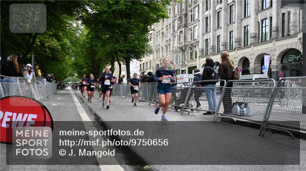 14.06.2026 - REWE Women's Run J. Mangold http://msf.ph/oto/9750656 14.06.2026 10:01:42 Ziel 10177, 10860, 11139, 11162, 11180, 11506, 11511, 11514 meine-sportfotos.de