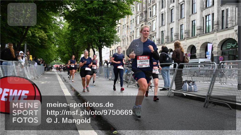 14.06.2026 - REWE Women's Run J. Mangold http://msf.ph/oto/9750669 14.06.2026 10:01:45 Ziel 10132, 10177, 10251, 10860, 10967, 11162, 11506, 11511, 11514 meine-sportfotos.de