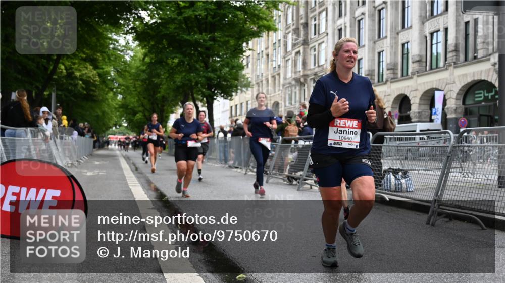 14.06.2026 - REWE Women's Run J. Mangold http://msf.ph/oto/9750670 14.06.2026 10:01:45 Ziel 10132, 10177, 10251, 10860, 10967, 11162, 11506, 11511, 11514 meine-sportfotos.de