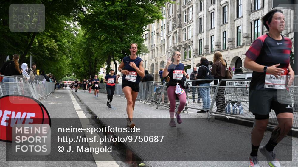 14.06.2026 - REWE Women's Run J. Mangold http://msf.ph/oto/9750687 14.06.2026 10:01:49 Ziel 10132, 10177, 10251, 10340, 10860, 10967, 11511, 11512, 11514 meine-sportfotos.de