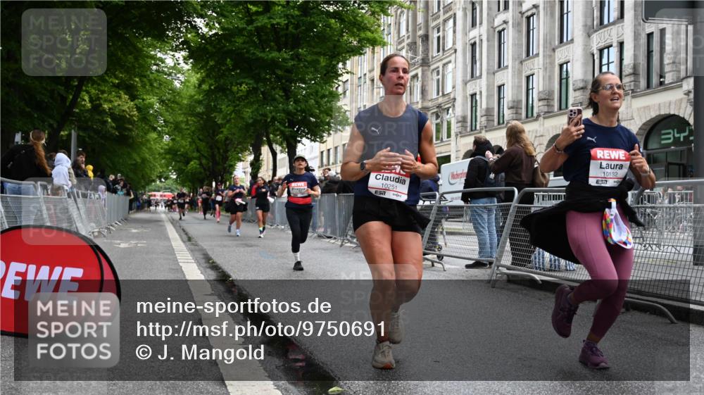 14.06.2026 - REWE Women's Run J. Mangold http://msf.ph/oto/9750691 14.06.2026 10:01:50 Ziel 10132, 10177, 10251, 10340, 10967, 11511, 11512, 11513, 11514 meine-sportfotos.de