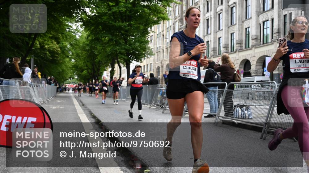 14.06.2026 - REWE Women's Run J. Mangold http://msf.ph/oto/9750692 14.06.2026 10:01:50 Ziel 10132, 10177, 10251, 10340, 10967, 11511, 11512, 11513, 11514 meine-sportfotos.de