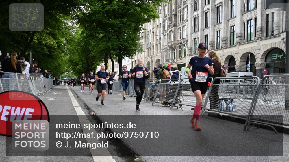 14.06.2026 - REWE Women's Run J. Mangold http://msf.ph/oto/9750710 14.06.2026 10:02:00 Ziel 10622, 10733, 10772, 10904, 11032, 11191, 11329, 11513 meine-sportfotos.de