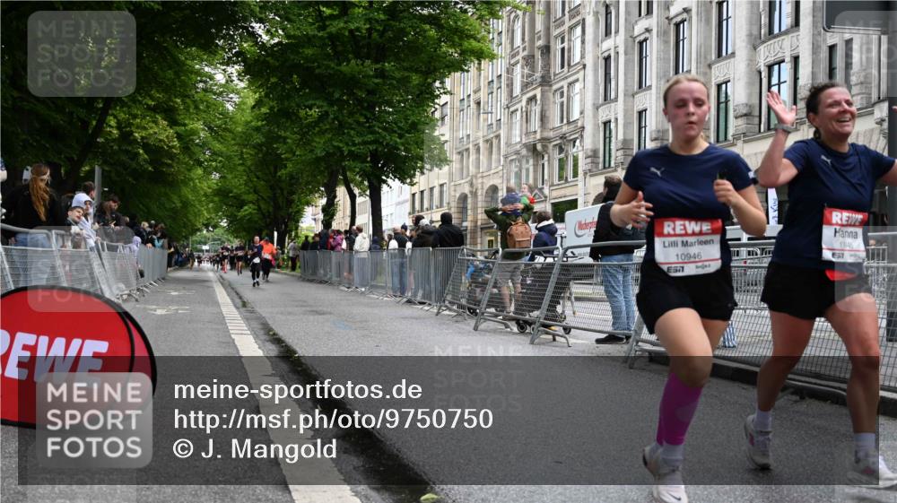 14.06.2026 - REWE Women's Run J. Mangold http://msf.ph/oto/9750750 14.06.2026 10:02:07 Ziel 10622, 10733, 10772, 10904, 10945, 10946, 11191 meine-sportfotos.de