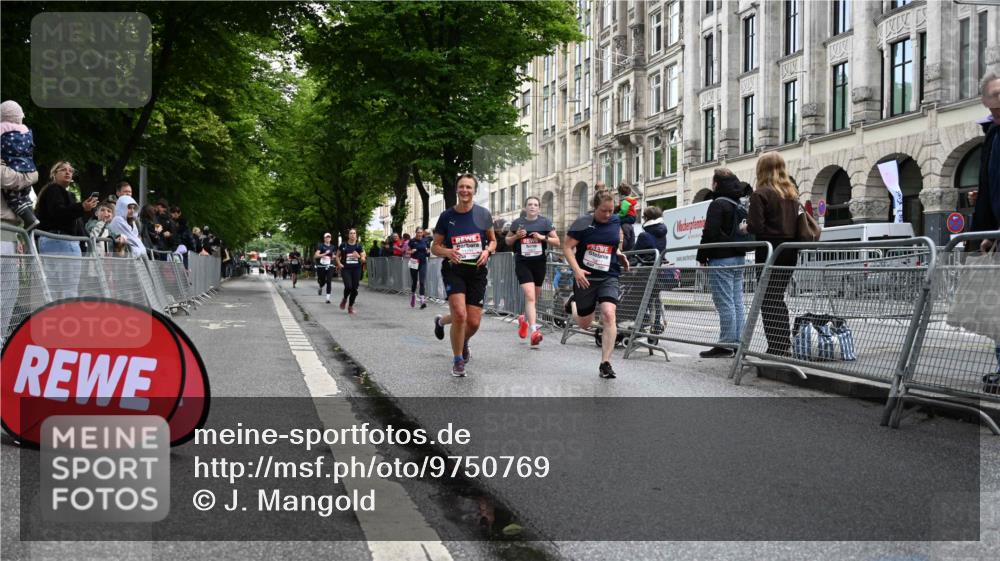 14.06.2026 - REWE Women's Run J. Mangold http://msf.ph/oto/9750769 14.06.2026 10:02:22 Ziel 10617, 10639, 10780, 10932, 11102, 11201, 11448, 11469 meine-sportfotos.de