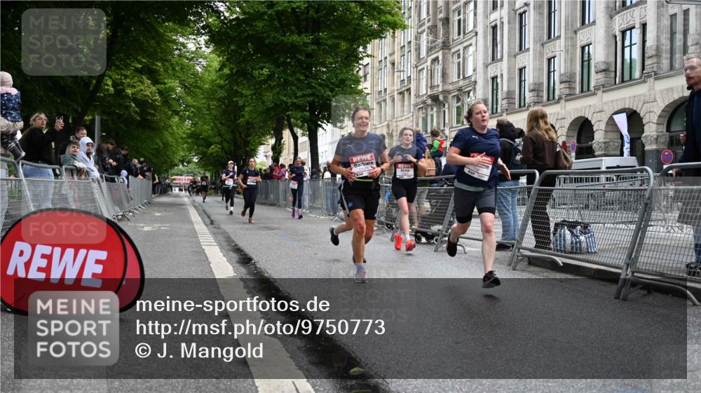 14.06.2026 - REWE Women's Run J. Mangold http://msf.ph/oto/9750773 14.06.2026 10:02:22 Ziel 10617, 10639, 10780, 10932, 11102, 11201, 11448, 11469 meine-sportfotos.de
