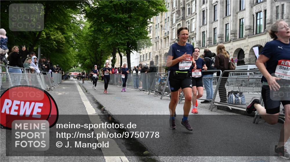 14.06.2026 - REWE Women's Run J. Mangold http://msf.ph/oto/9750778 14.06.2026 10:02:23 Ziel 10181, 10617, 10639, 10780, 10932, 11102, 11110, 11201, 11448, 11469 meine-sportfotos.de