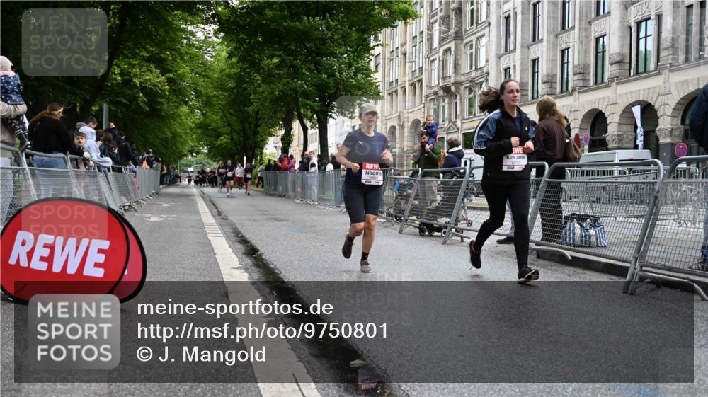 14.06.2026 - REWE Women's Run J. Mangold http://msf.ph/oto/9750801 14.06.2026 10:02:35 Ziel 10170, 10631, 10753 meine-sportfotos.de