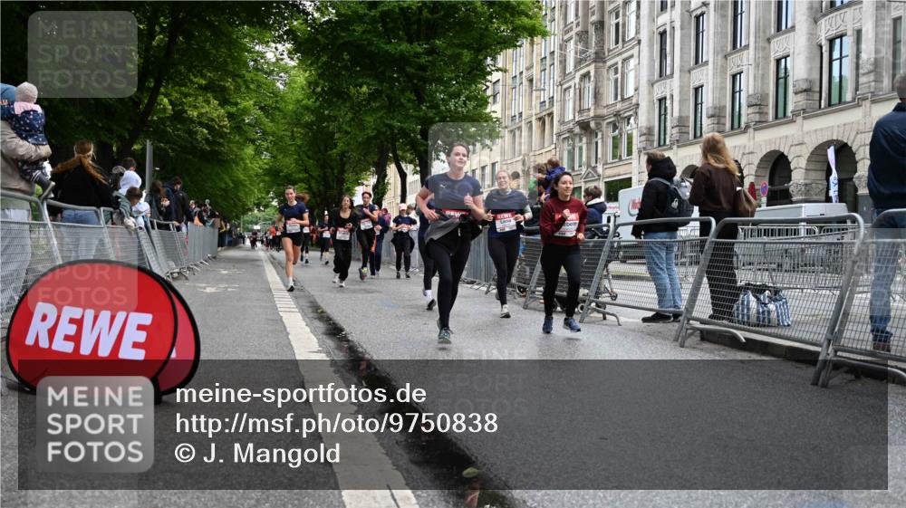 14.06.2026 - REWE Women's Run J. Mangold http://msf.ph/oto/9750838 14.06.2026 10:02:55 Ziel 10028, 10029, 10510, 10527, 10670, 10785, 11208, 11444 meine-sportfotos.de