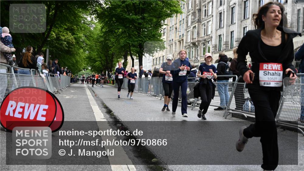 14.06.2026 - REWE Women's Run J. Mangold http://msf.ph/oto/9750866 14.06.2026 10:03:00 Ziel 10026, 10028, 10029, 10323, 10421, 10510, 10527, 10652, 10670, 10785, 11208, 11366 meine-sportfotos.de